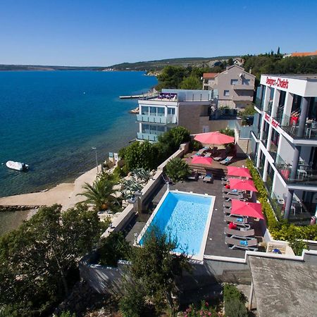 Design-Beachresort Масленица Екстериор снимка